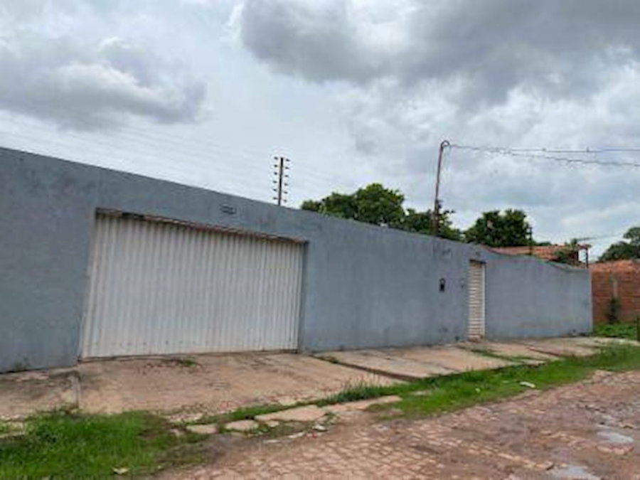 Casa com 3 quartos, 2 banheiros e 1 vaga de garagem
