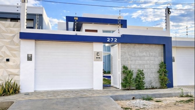Casa com 3 quartos, 3 banheiros e 1 vaga de garagem, 142 m², ocupada