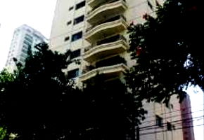 Apartamento Duplex 4 vagas, 300m² útil, piscina, desocupado