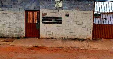 Casa em Águas Lindas de Goiás com 2 quartos e 69,9m²