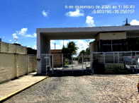 Casa com 1 quarto, 1 banheiro e 1 vaga de garagem