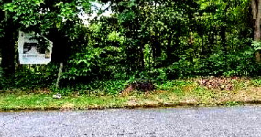 Terreno amplo em condomínio fechado, área total 3135 m², desocupado