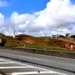 Galpão amplo 3.333m² com terreno de 55.957m², desocupado