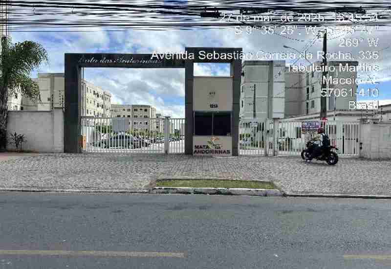 Apartamento com 2 Quartos e 1 Vaga em Condomínio