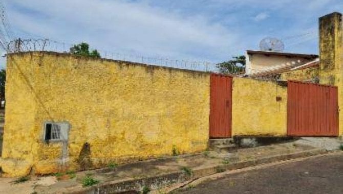 Casa desocupada com 2 quartos e 1 banheiro, 123 m²