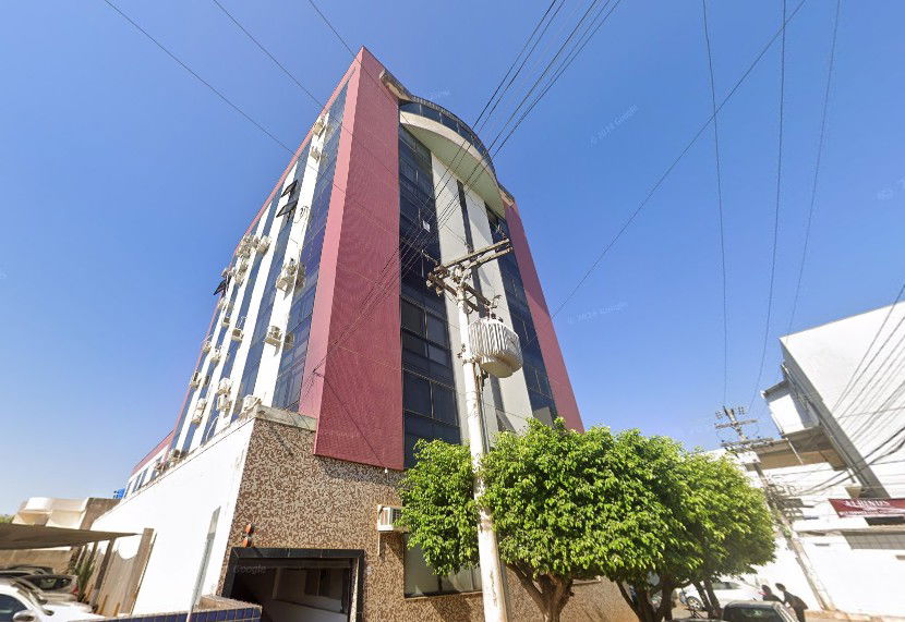 Sala Comercial com 28,68 m², Desocupada, 1º Leilão
