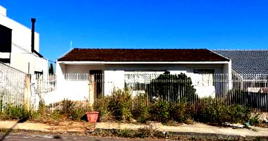 Terreno com Residência em Curitiba - 540m²