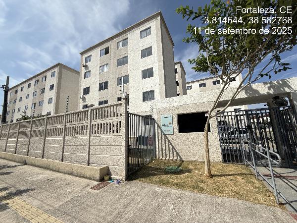 Apartamento com 2 quartos em Fortaleza