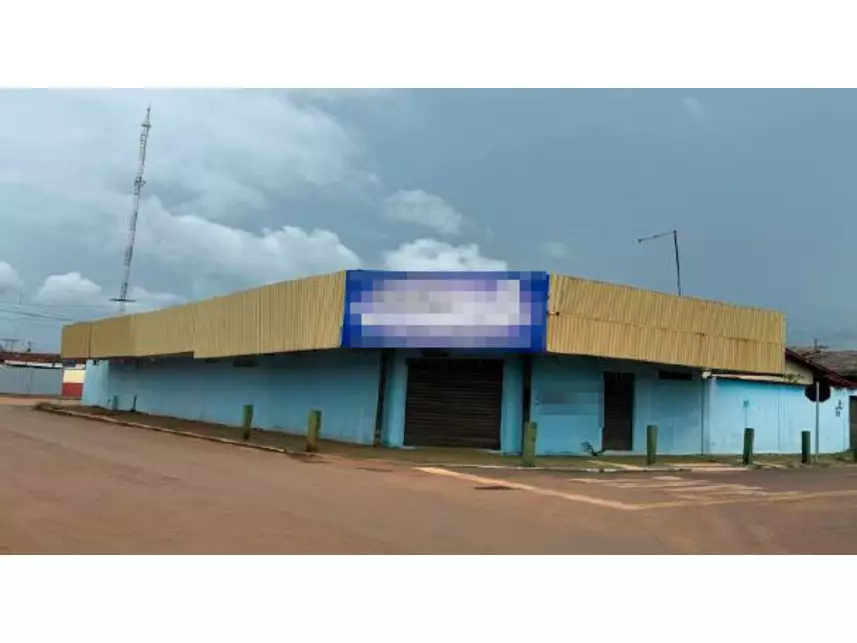 Prédio Comercial Ocupado em Vila Boa - Campo Limpo de Goiás