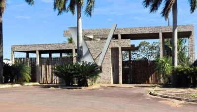 Terreno de 597 m² em condomínio com ótima localização
