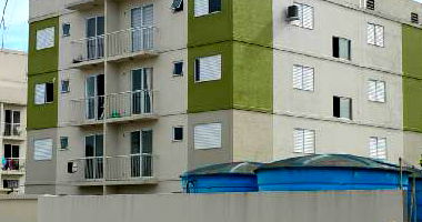 Apartamento com 2 quartos, 1 banheiro, área privativa e 1 vaga