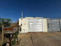 Casa com 2 vagas, 78m², ocupada, em condomínio