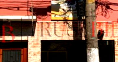 Casa em São Paulo com 2 Quartos e Quintal