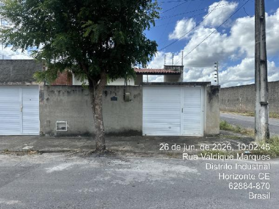 Casa com 2 quartos e 75m² em Horizonte - CE