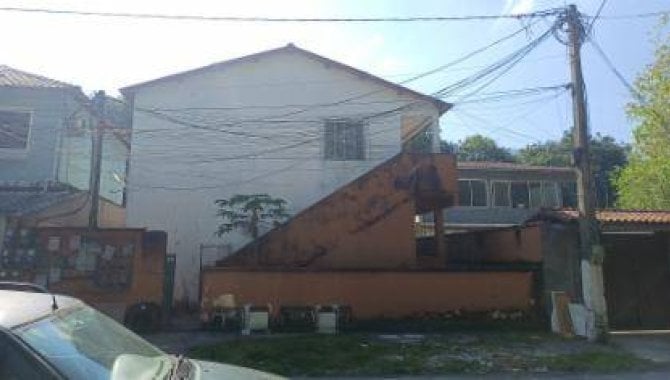 Casa em Condomínio com 2 quartos e 1 banheiro, 60 m²