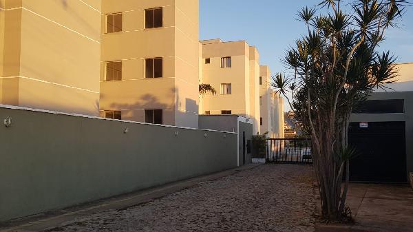 Apartamento com 3 Quartos e 1 Vaga em Itaúna
