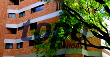 Apartamento Duplex com 4 Vagas de Garagem em São Paulo