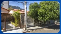 Casa com 3 quartos em Santa Mônica, Uberlândia/MG