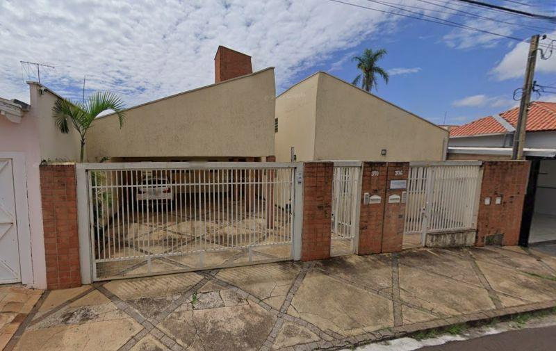 Casa residencial e comercial com 269m², 3 quartos, 2 banheiros, ocupada