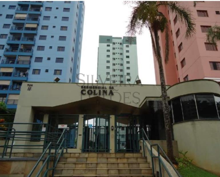 Apartamento com 2 quartos, 1 banheiro e 2 vagas de garagem