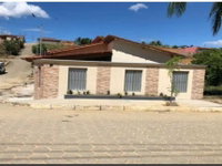 Casa Ocupada com 2 Quartos e 1 Banheiro em Santa Helena de Minas