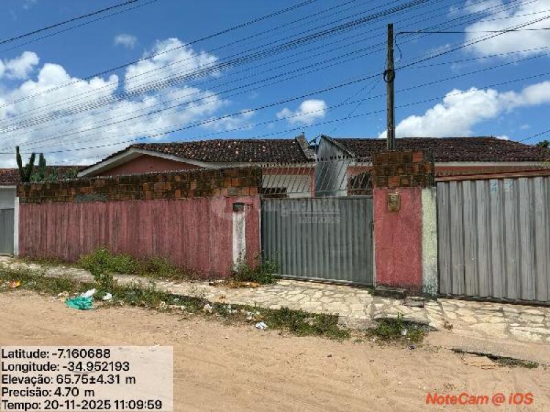Casa com 2 quartos e 2 banheiros em Santa Rita/PB - 62,8m²