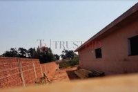 Casa em construção com 300m², 3 quartos, 2 banheiros, ocupada