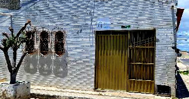 Casa com 2 quartos, 2 banheiros, 1 vaga e 113m² construída