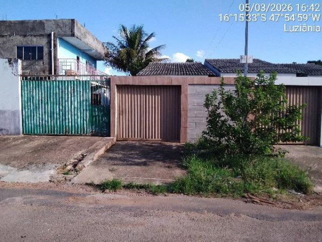 Casa com 2 quartos em Luziânia - GO