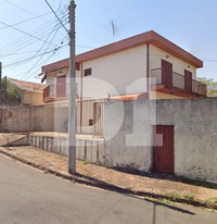 Casa com 2 quartos e 3 banheiros em São Carlos/SP