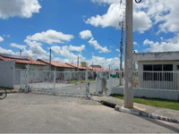 Casa com 2 quartos, 47,7m², 1 vaga, ocupada