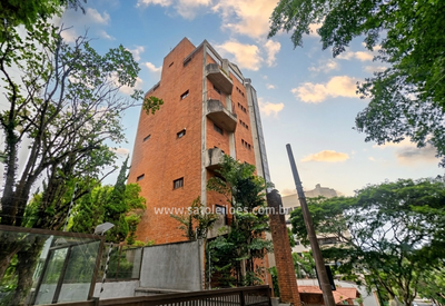 Apartamento Duplex com 5 Vagas no Morumbi