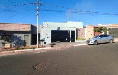 Casa com 160m², 1 vaga de garagem, ocupada