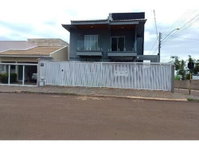 Casa com 4 suítes, 4 banheiros, 2 vagas, 293m² construída, ocupada