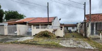 Duas Casas em Alvenaria com 112m² Construídos em Terreno de 384m²