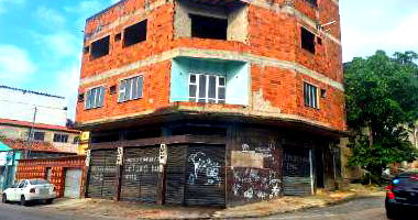 Apartamento com 117m², 3 quartos, 2 banheiros, ocupado