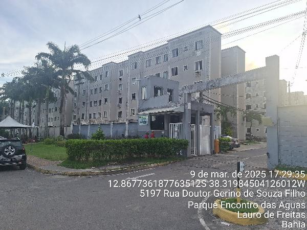 Apartamento com 2 quartos, 1 vaga de garagem