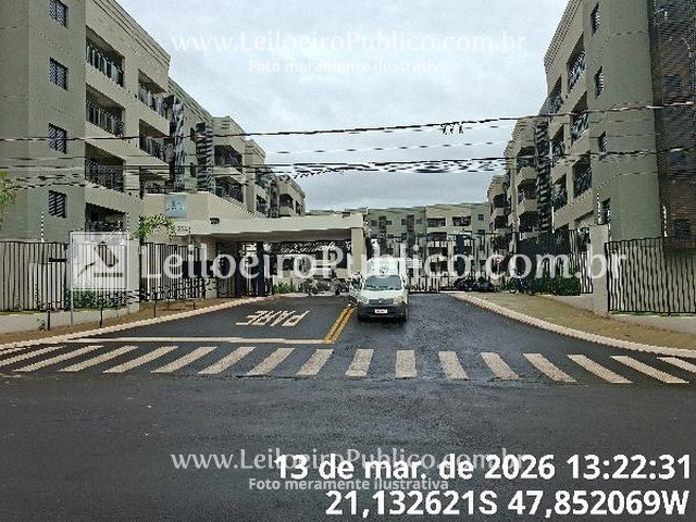 Apartamento 98m² com 2 Quartos e Vaga de Garagem
