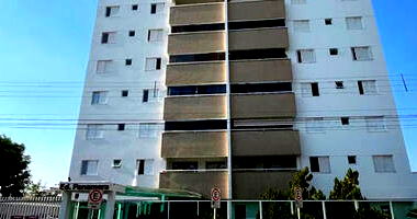 Apartamento com 2 vagas de garagem no centro de Palmas