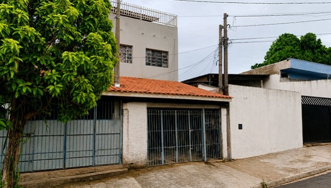Casa espaçosa em terreno de 311 m², ideal para famílias