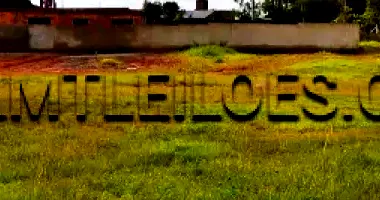 Área de 3.165,30 m² em Lumi, Centro