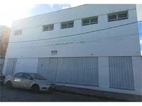 Prédio Comercial com 2 Pavimentos em Leilão