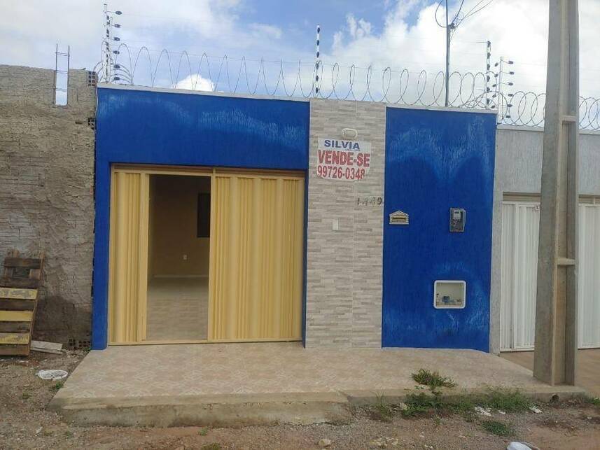 Casa padrão com 1 vaga, 100m² construídos em 137m² de terreno