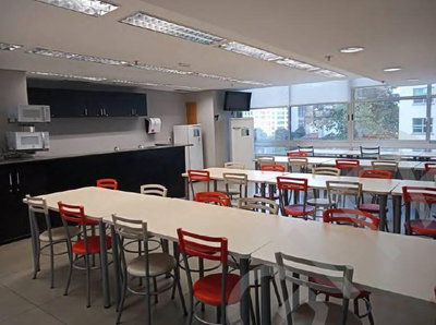 Sala comercial desocupada com 870,05 m² no Centro do Rio
