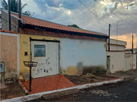 Casa em Serra Azul com 68m² de área construída