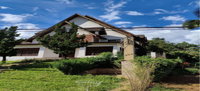 Terreno com Residência em Barueri - 1.320m² e 881m² construídos