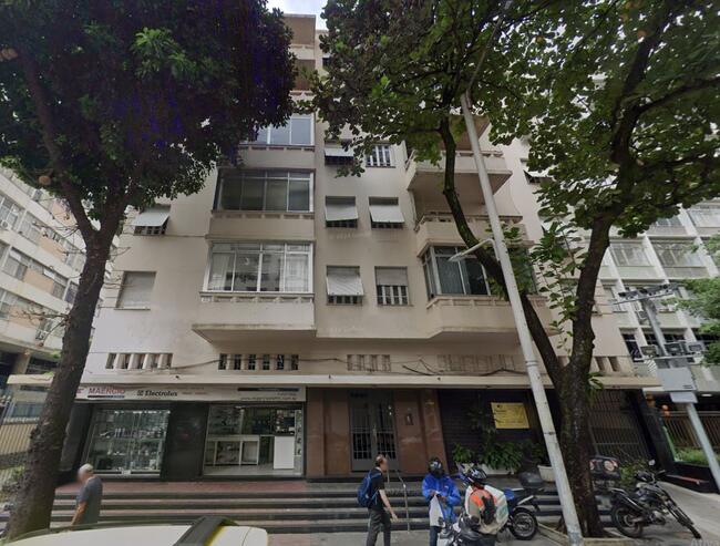 Apartamento 305 em Botafogo com 109m² - Excelente Localização