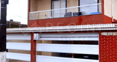 Casa Sobreposta 03 com 44m² Útil e 51m² Construída, Ocupada