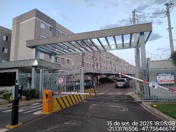 Apartamento com 2 quartos e vaga de garagem em Ribeirão Preto