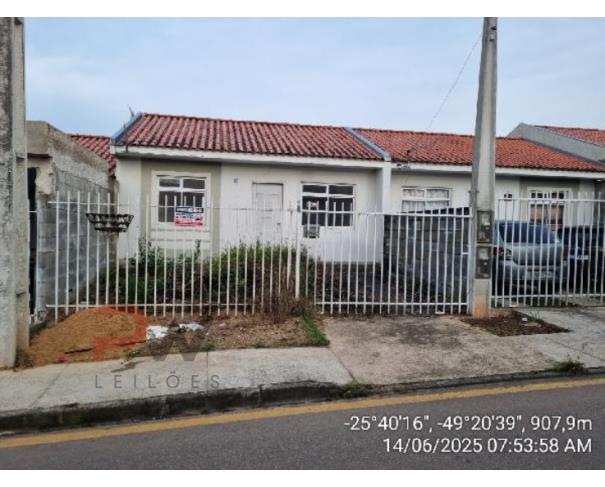 Casa em Condomínio Horizontal com 2 Quartos e 1 Vaga em Fazenda Rio Grande/PR